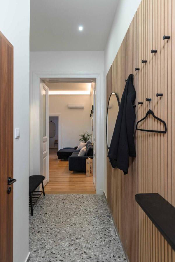 Modern Apartment French Balkony Budapesta Exterior foto