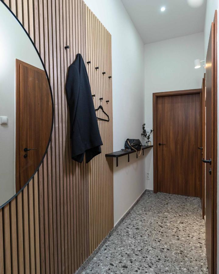 Modern Apartment French Balkony Budapesta Exterior foto